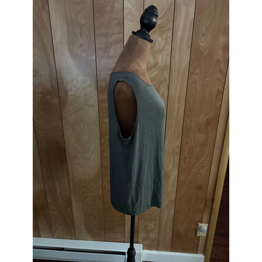 Chicos Private Edition Striped Sleeveless Boat Neck Top Olive Green Black Size 3 - Picture 2 of 6